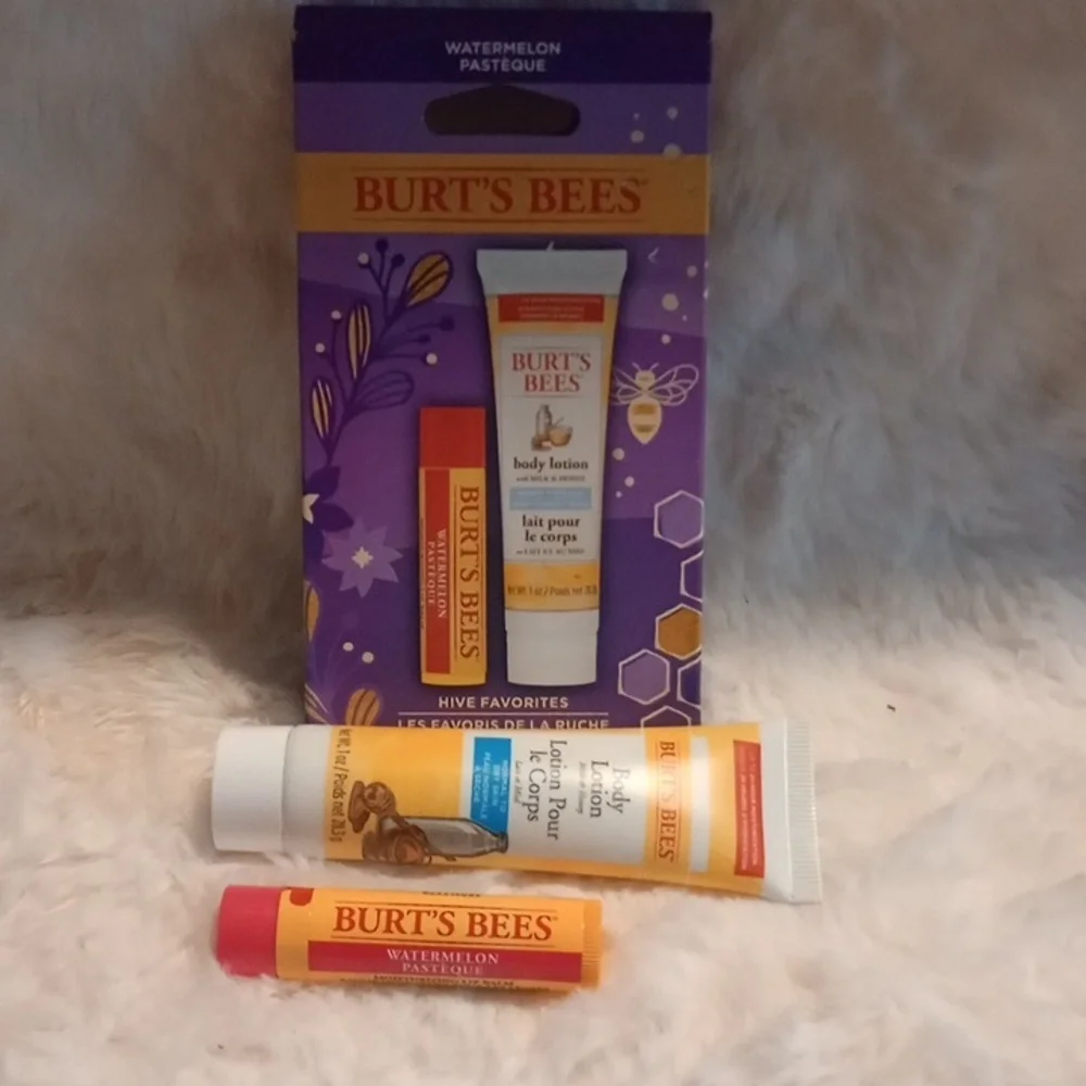 Burt's‎ Bees lip & lotion Set